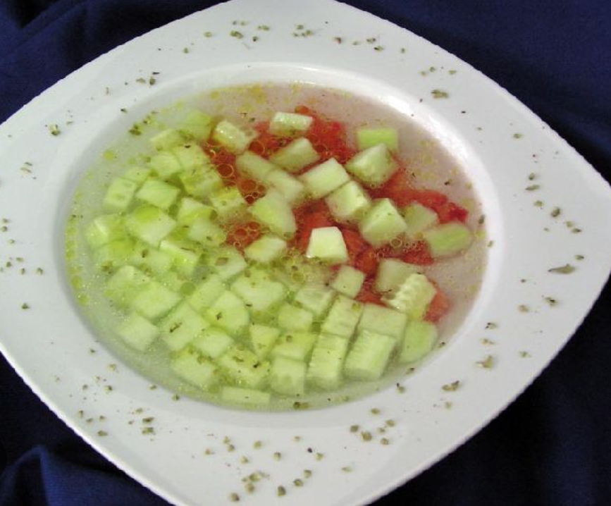 Gazpacho Almeriense con huevos cocidos y boniato.